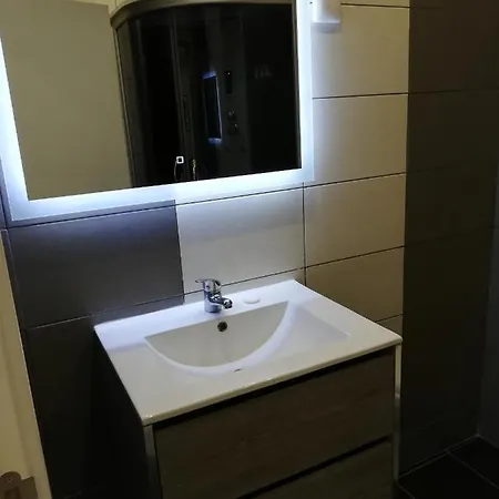 Janela Mar Vip Apartman *